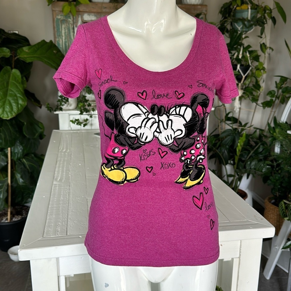 Disney size extra small short sleeve T-shirt, mini and Mickey Mouse love